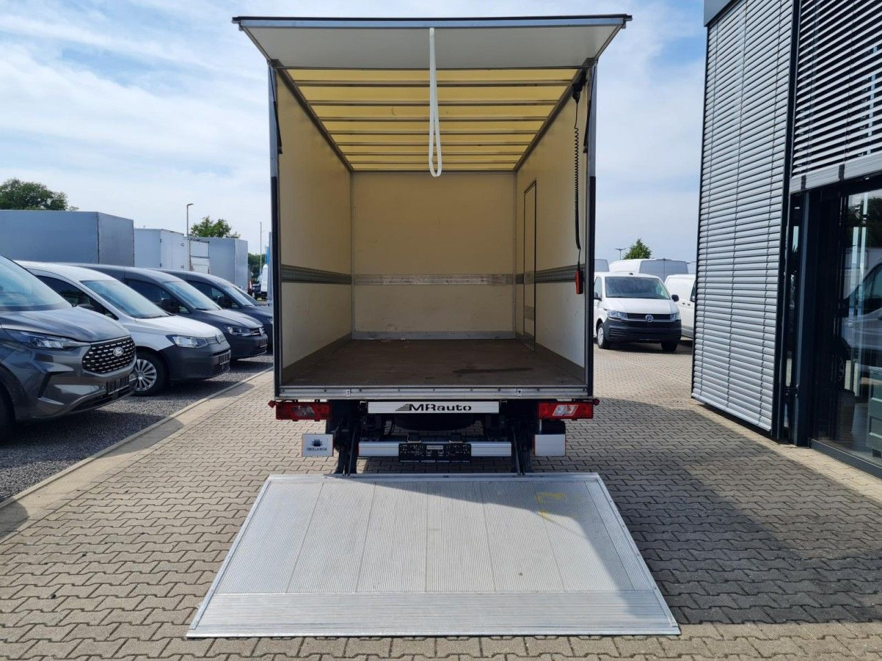 Ford Transit 350 Koffer mit LBW TDCi Trend KLIMA AUTO - Box van: picture 4 Ford Transit 350 Koffer mit LBW TDCi Trend KLIMA AUTO - Box van: picture 4