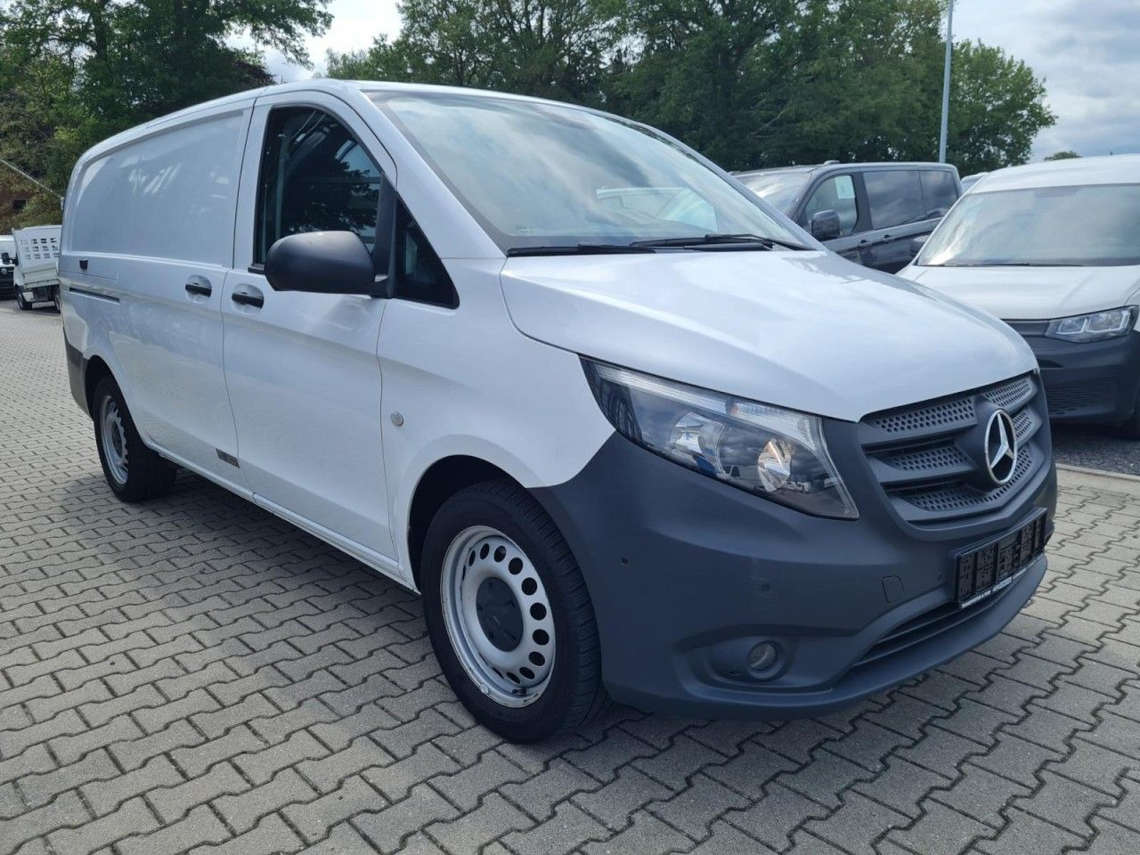 Mercedes-Benz Vito 116 Cdi Kühlkasten lang Stand/Fahrkühl HEIZ - Refrigerated van: picture 4 Mercedes-Benz Vito 116 Cdi Kühlkasten lang Stand/Fahrkühl HEIZ - Refrigerated van: picture 4