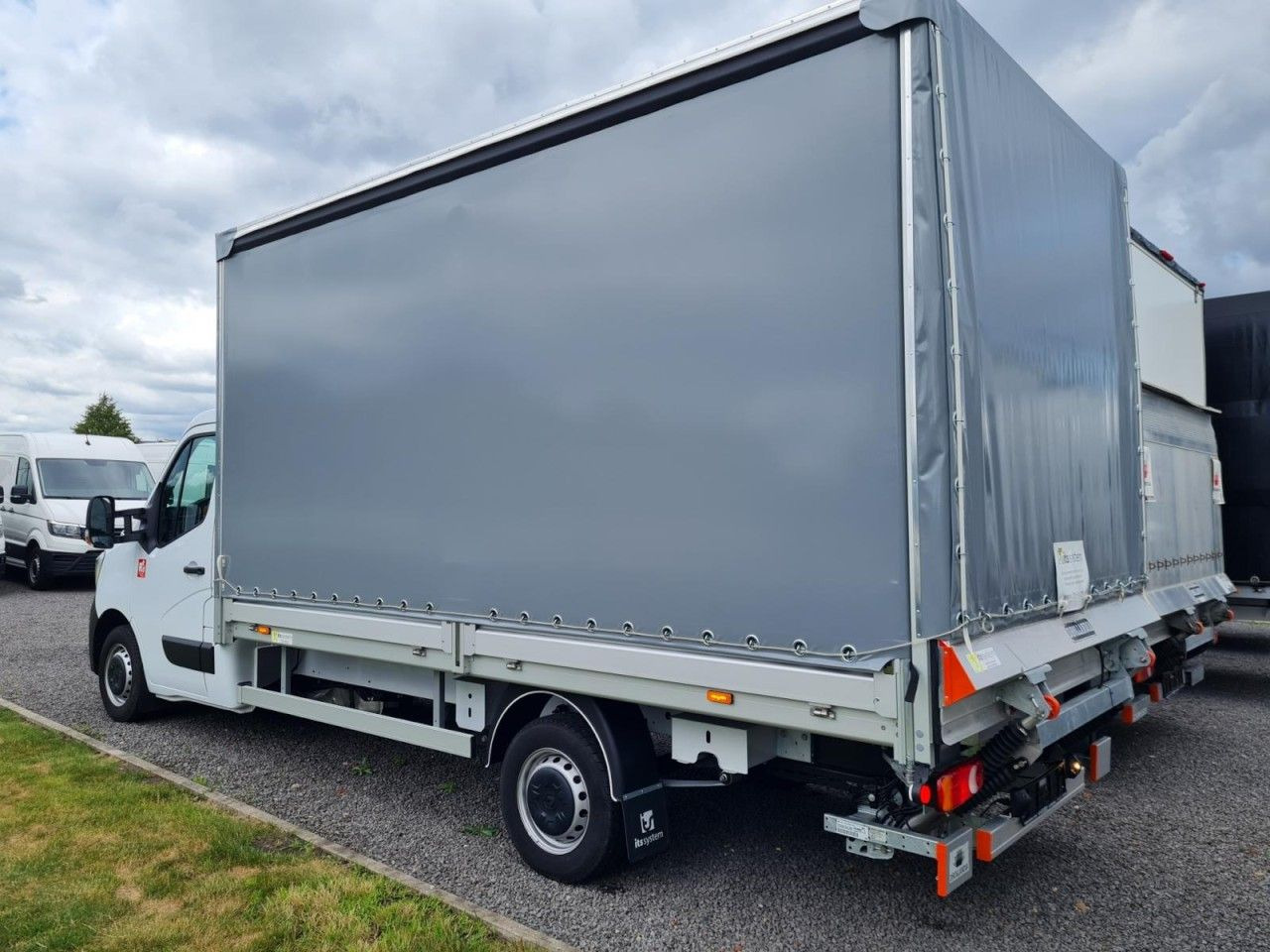 Renault Master 3,5t Pritsche Schiebe Plane dCi LBW Luftf - Curtain side van: picture 2 Renault Master 3,5t Pritsche Schiebe Plane dCi LBW Luftf - Curtain side van: picture 2