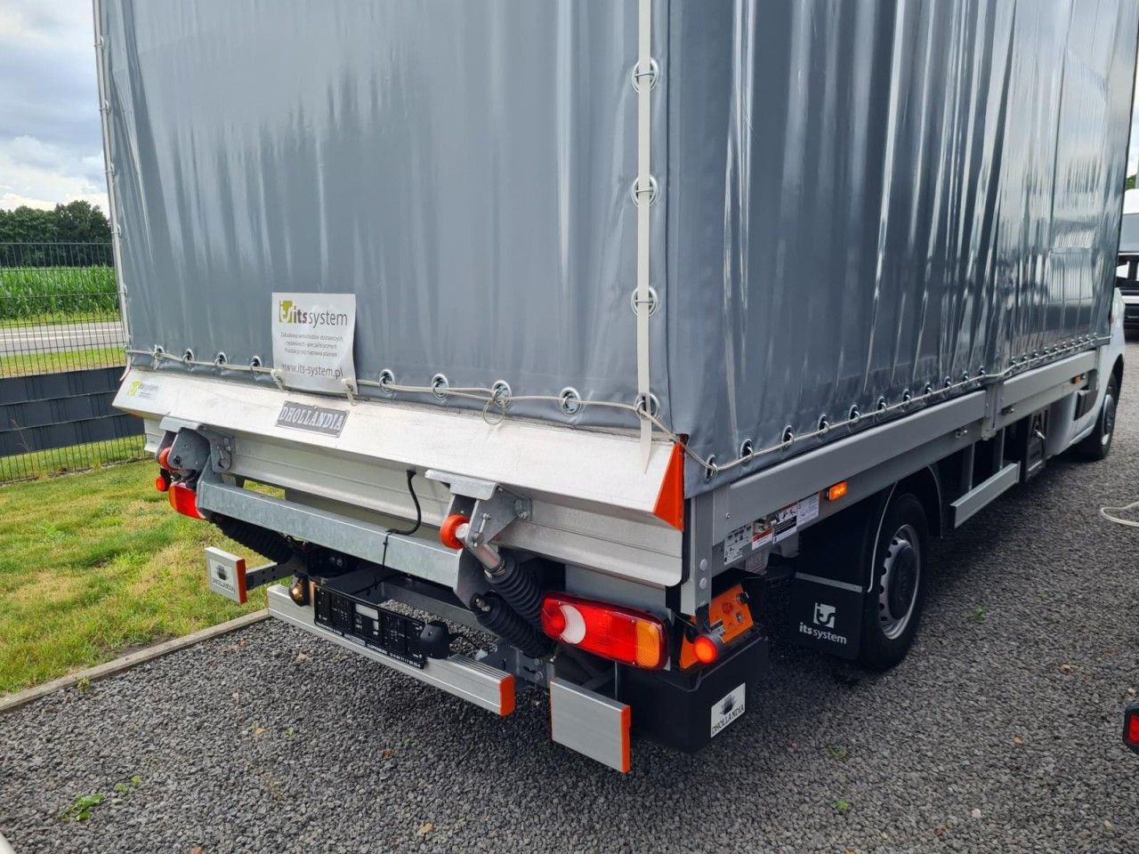Renault Master 3,5t Pritsche Schiebe Plane dCi LBW Luftf - Curtain side van: picture 4 Renault Master 3,5t Pritsche Schiebe Plane dCi LBW Luftf - Curtain side van: picture 4