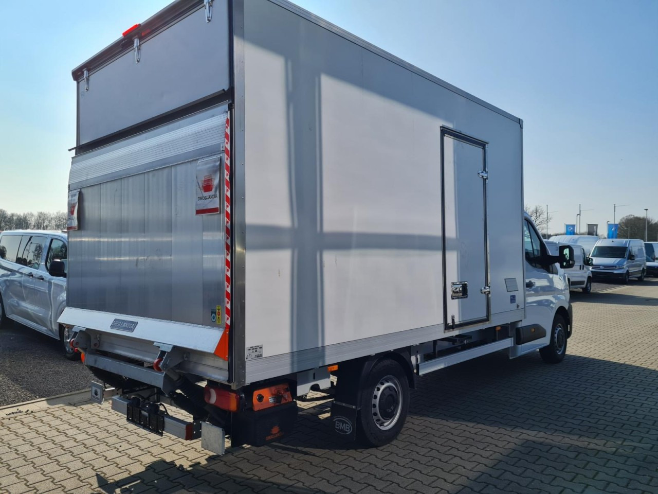 Renault Master 35 New Möbel Koffer LBW KAMERA LUFTFEDERUNG - Box van: picture 4 Renault Master 35 New Möbel Koffer LBW KAMERA LUFTFEDERUNG - Box van: picture 4
