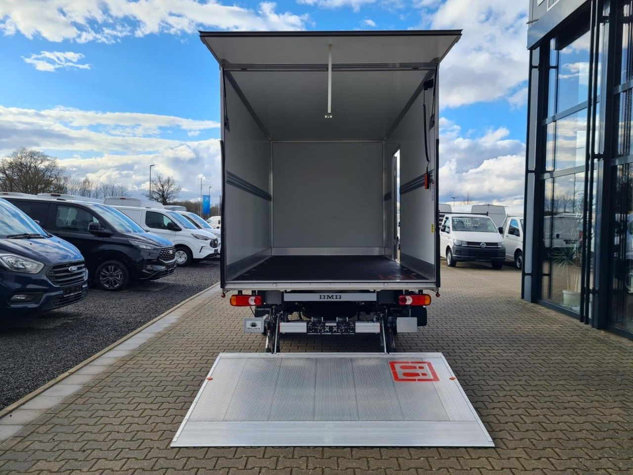 Renault Master 35 New Möbel Koffer LBW LUFTFEDERUNG KAME - Box van: picture 5 Renault Master 35 New Möbel Koffer LBW LUFTFEDERUNG KAME - Box van: picture 5