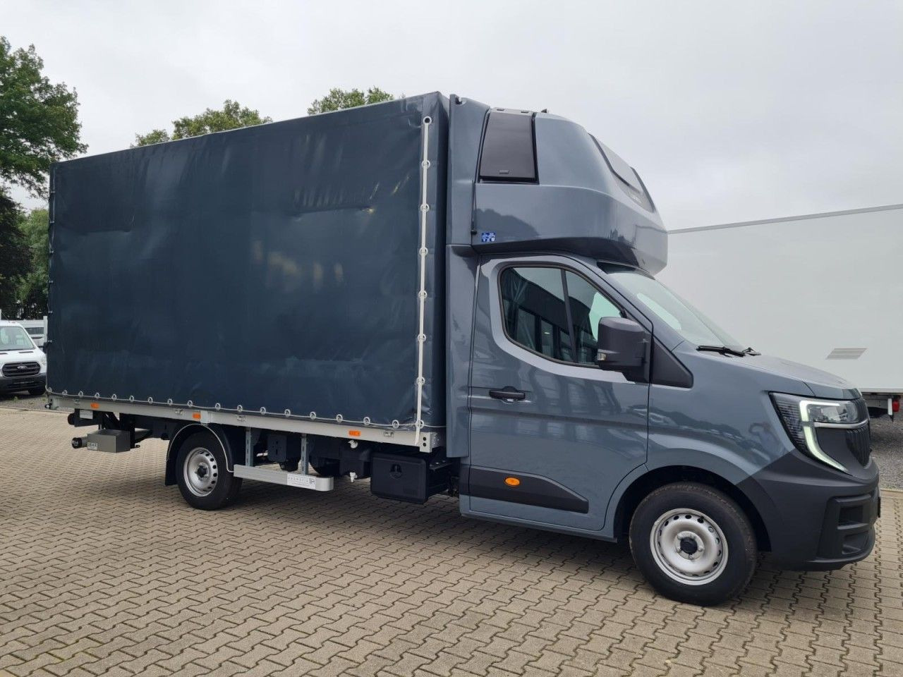 Renault Master New Pritsche Schiebe Plane Schlafkab LBW - Curtain side van: picture 4 Renault Master New Pritsche Schiebe Plane Schlafkab LBW - Curtain side van: picture 4