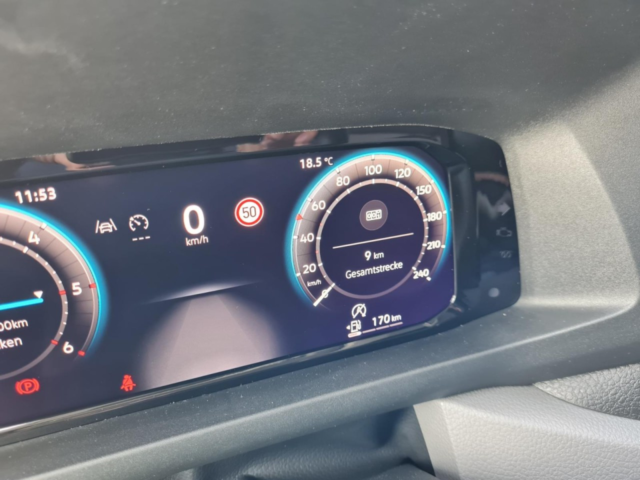 New Flatbed van, Combi van Volkswagen Crafter 35 Doka 7-Sitze MAXI L4 KLIMA TEMPOMAT: picture 10 New Flatbed van, Combi van Volkswagen Crafter 35 Doka 7-Sitze MAXI L4 KLIMA TEMPOMAT: picture 10