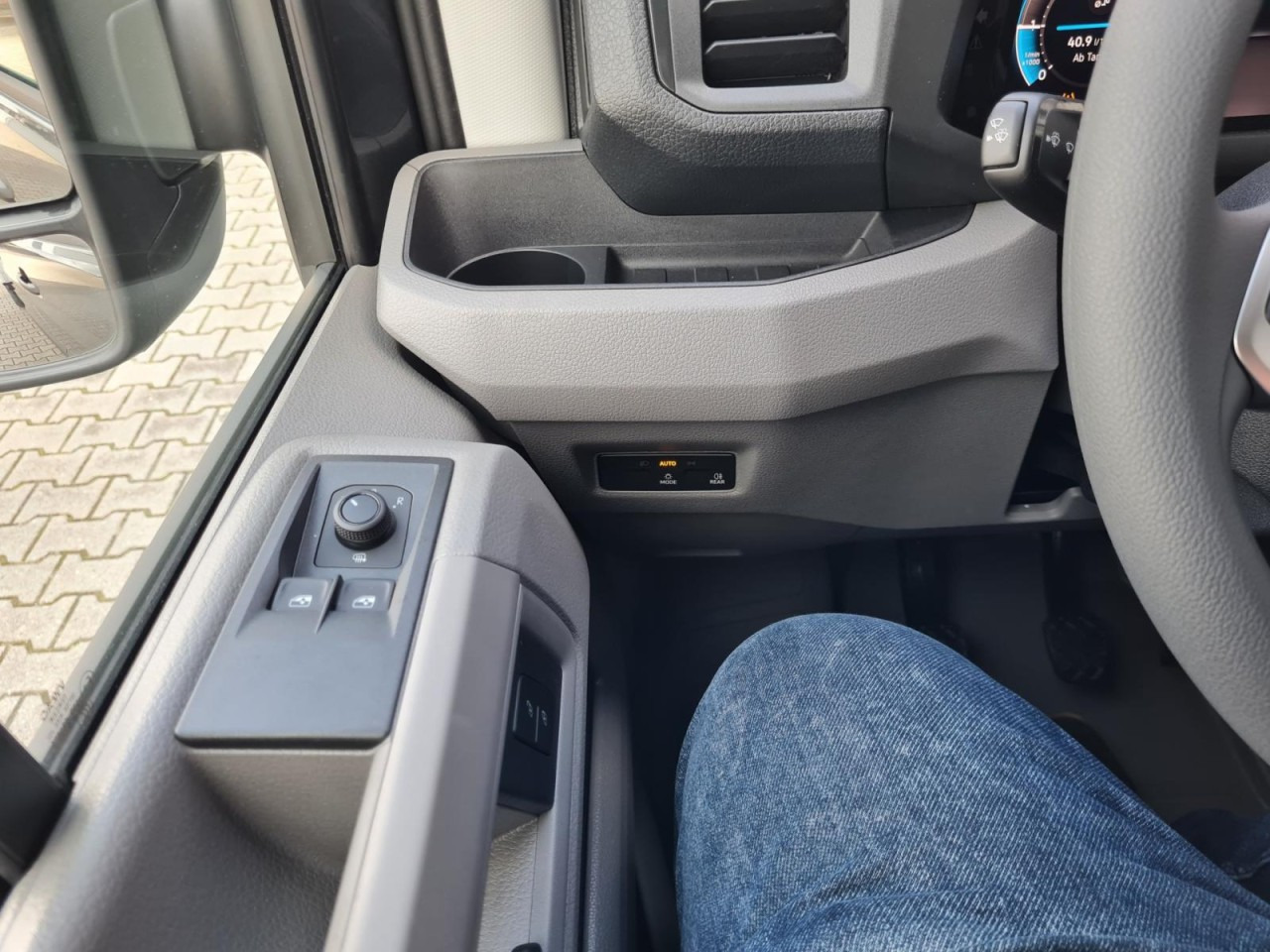 New Flatbed van, Combi van Volkswagen Crafter 35 Doka 7-Sitze MAXI L4 KLIMA TEMPOMAT: picture 16 New Flatbed van, Combi van Volkswagen Crafter 35 Doka 7-Sitze MAXI L4 KLIMA TEMPOMAT: picture 16