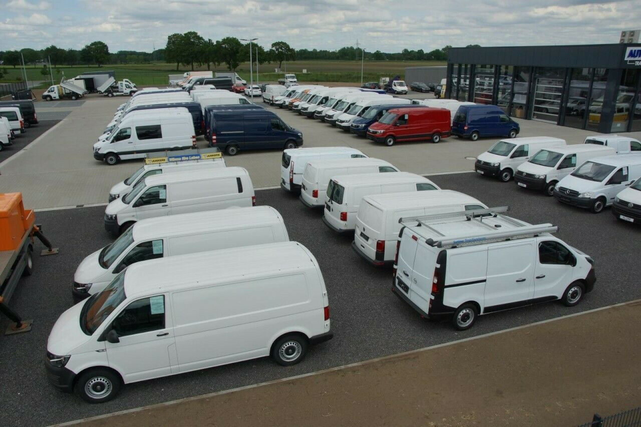 Flatbed van, Combi van Volkswagen Crafter 35 Doka TDI Lang AHK KLIMA: picture 23