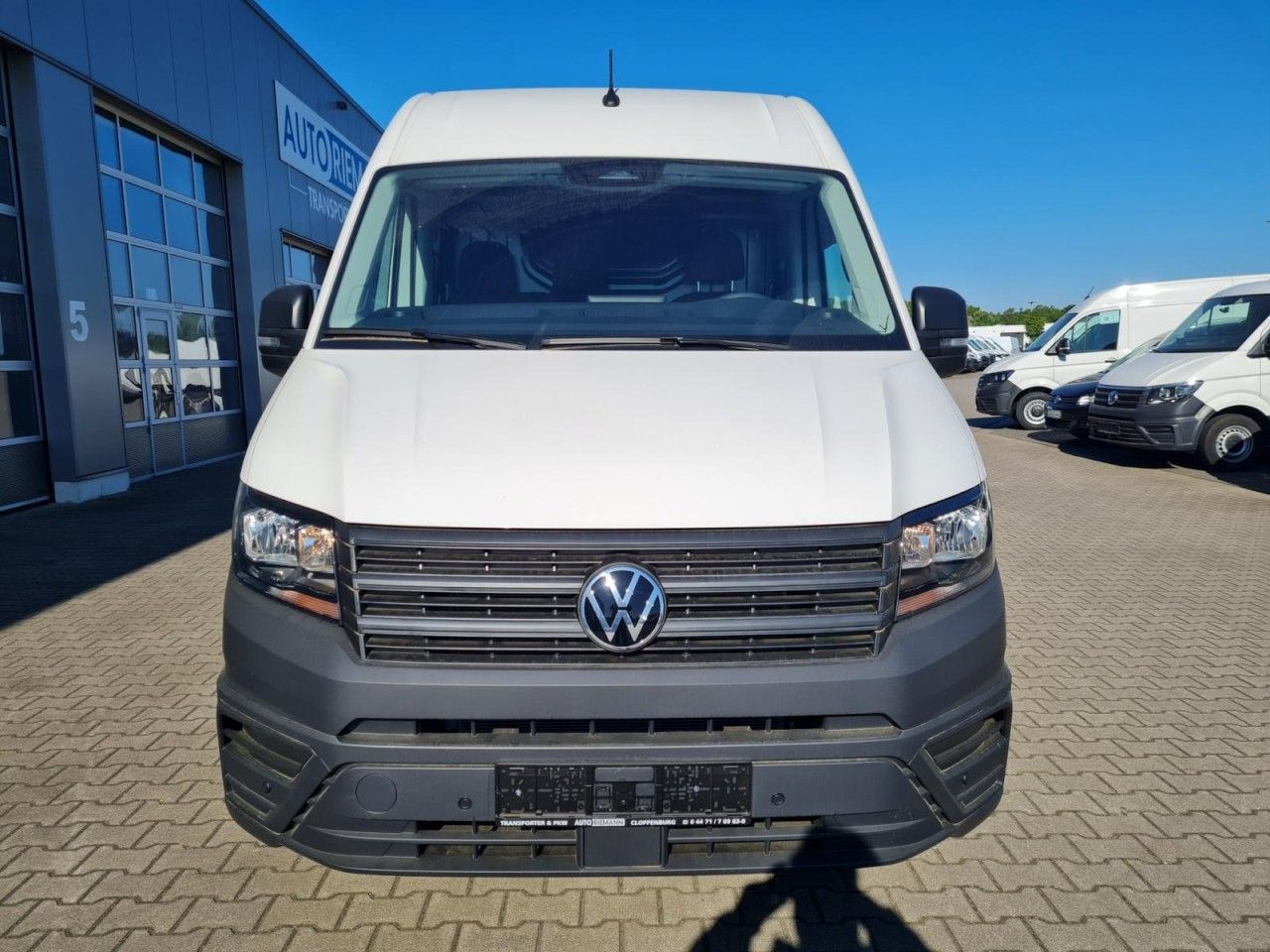 Volkswagen Crafter 35 Kasten MR Hoch 4 Motion DSG KLIMA TEM Volkswagen Crafter 35 Kasten MR Hoch 4 Motion DSG KLIMA TEM - Panel van: picture 2 Volkswagen Crafter 35 Kasten MR Hoch 4 Motion DSG KLIMA TEM Volkswagen Crafter 35 Kasten MR Hoch 4 Motion DSG KLIMA TEM - Panel van: picture 2