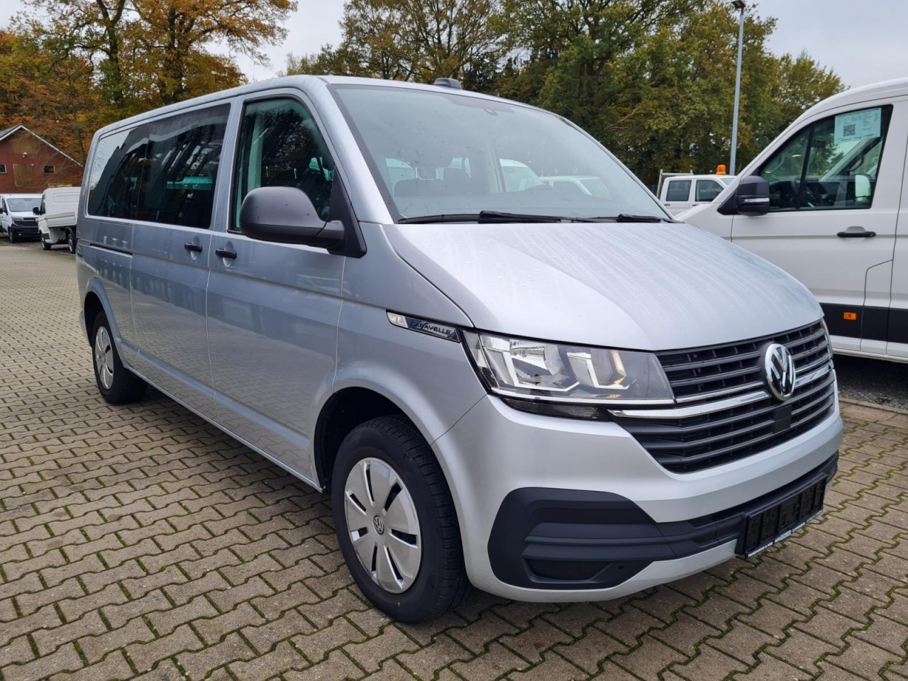 Volkswagen T6.1 Caravelle TDI lang 9 Sitzer 2 Schiebetüren Trendl. - Minibus, Passenger van: picture 3 Volkswagen T6.1 Caravelle TDI lang 9 Sitzer 2 Schiebetüren Trendl. - Minibus, Passenger van: picture 3