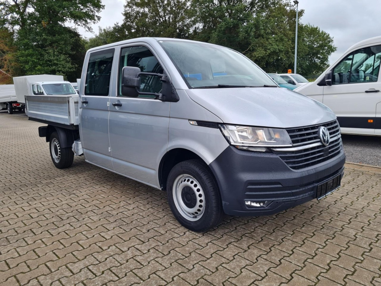 Volkswagen T6.1 Doka Pritsche Plane 6-Sitze Klima Komfort - Flatbed van, Combi van: picture 3 Volkswagen T6.1 Doka Pritsche Plane 6-Sitze Klima Komfort - Flatbed van, Combi van: picture 3