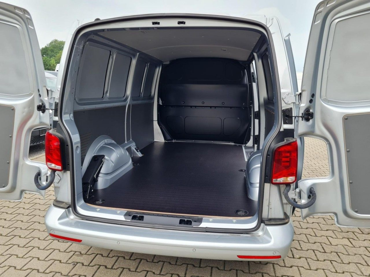 Small van Volkswagen T6.1 Kasten TDI lang DSG LED KAMERA TEMPOMAT: picture 20