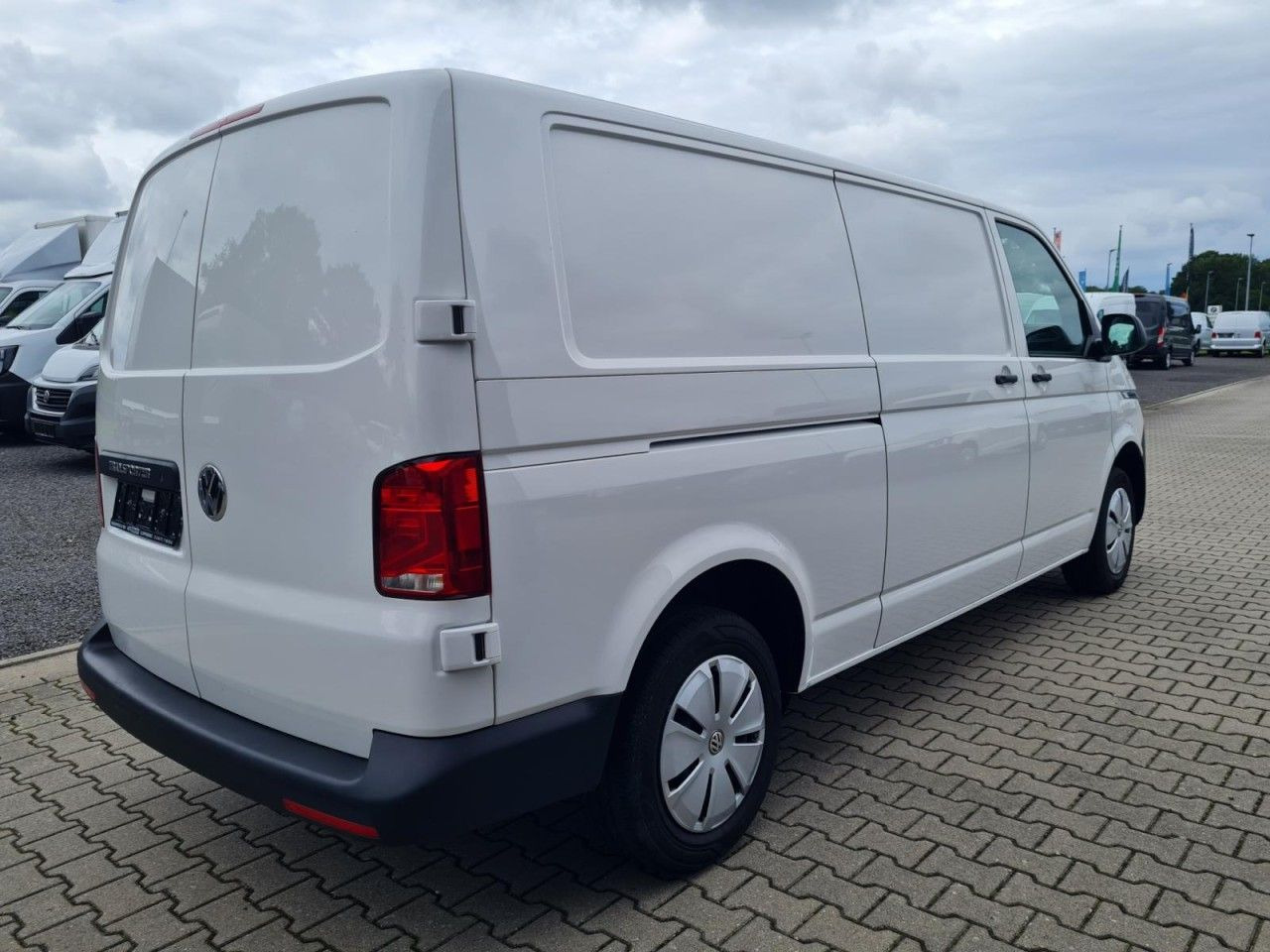 Volkswagen T6.1 Kasten TDi lang Flügeltüren KLIMA Verkleidu - Small van: picture 5 Volkswagen T6.1 Kasten TDi lang Flügeltüren KLIMA Verkleidu - Small van: picture 5