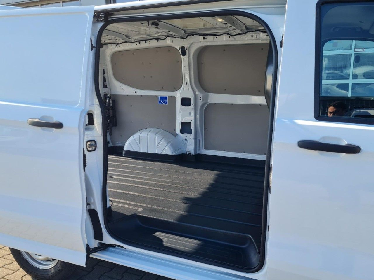 Small van Volkswagen T7 Kasten Tdi KR Heckklappe PDC KLIMA TEMPOMAT: picture 7
