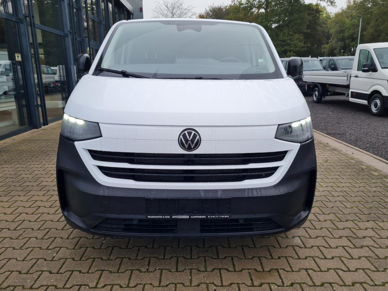 Volkswagen T7 Transporter Kasten TDI 4Motion LR L2H1 LED AUTOM. - Small van: picture 2 Volkswagen T7 Transporter Kasten TDI 4Motion LR L2H1 LED AUTOM. - Small van: picture 2
