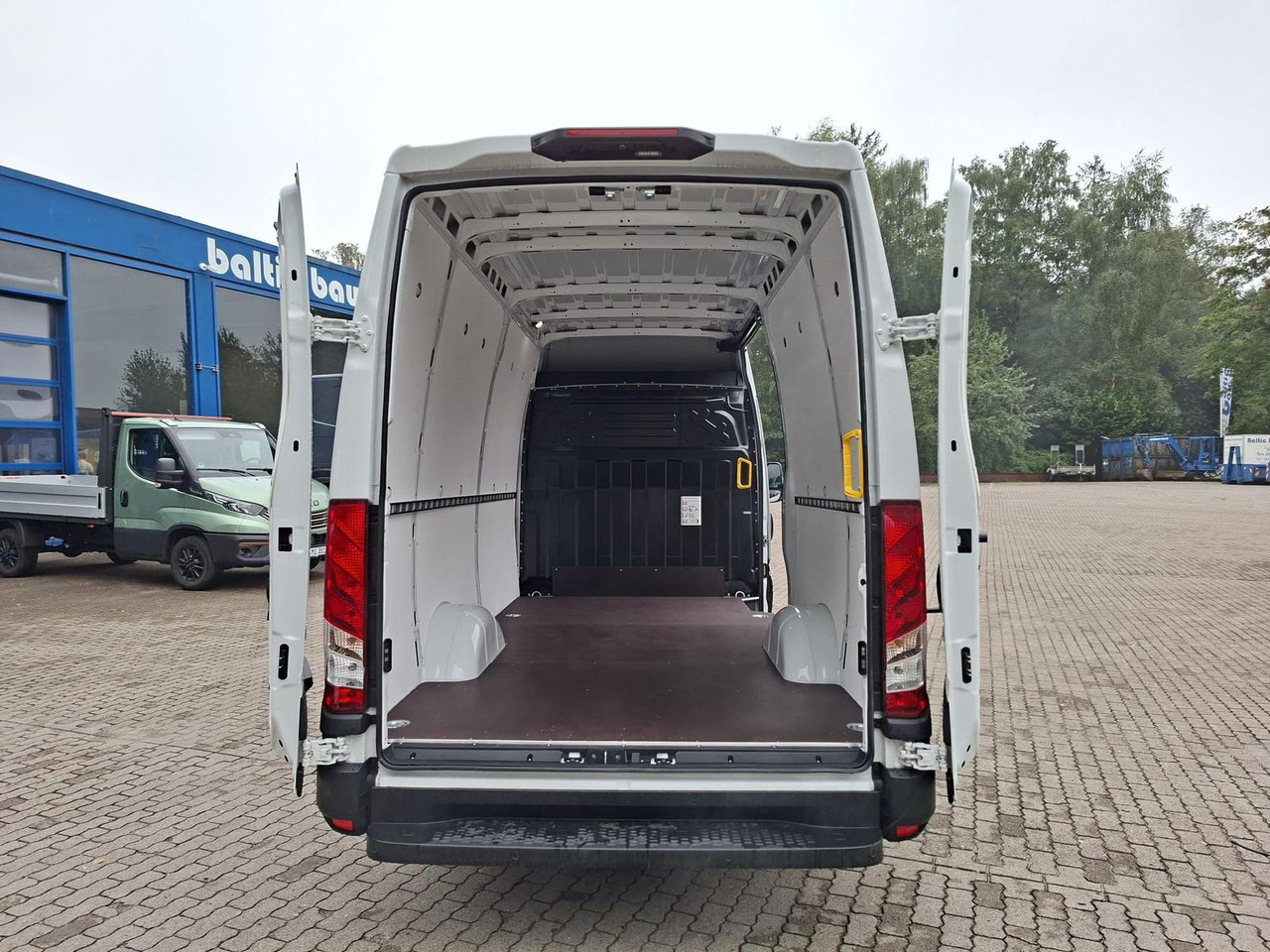 Iveco 35S16A8V Klima, Radio, Kamera ab 0% Finanzierbar - Panel van: picture 5 Iveco 35S16A8V Klima, Radio, Kamera ab 0% Finanzierbar - Panel van: picture 5