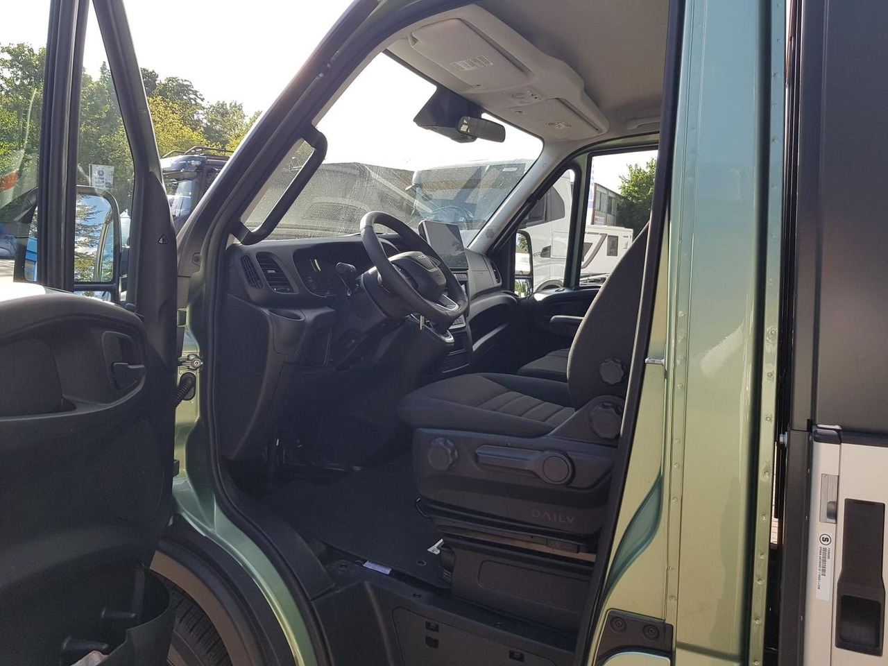 Flatbed van Iveco Daily 35S14HA8  Pritsche AHK 100 kW (136 PS),...: picture 11