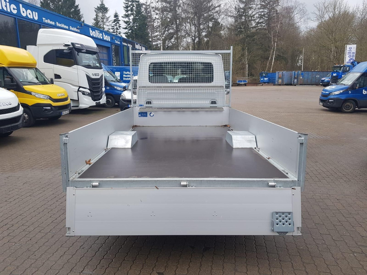 Iveco Daily 38S14E Pritsche AHK,HI-Connect,ACC 140 ... - Flatbed van, Electric van: picture 5 Iveco Daily 38S14E Pritsche AHK,HI-Connect,ACC 140 ... - Flatbed van, Electric van: picture 5