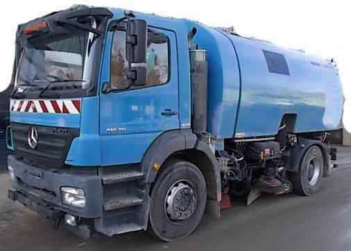DB road sweeper with Schörling body 1629 K 4×2 / DB Kehrmaschine mit Schörling Aufbau 1629 K 4×2 - Road sweeper: picture 1 DB road sweeper with Schörling body 1629 K 4×2 / DB Kehrmaschine mit Schörling Aufbau 1629 K 4×2 - Road sweeper: picture 1