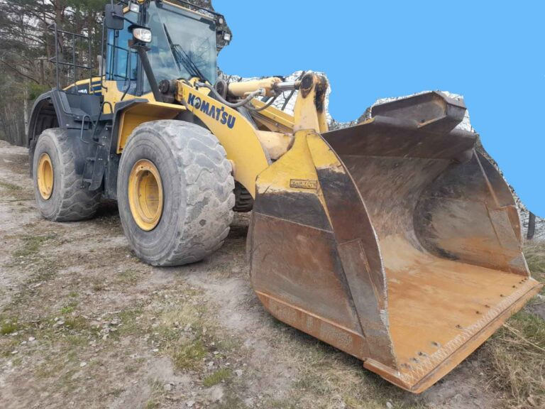 Komatsu WA470-7 – wheel loader / Radlader - Loader: picture 1 Komatsu WA470-7 – wheel loader / Radlader - Loader: picture 1