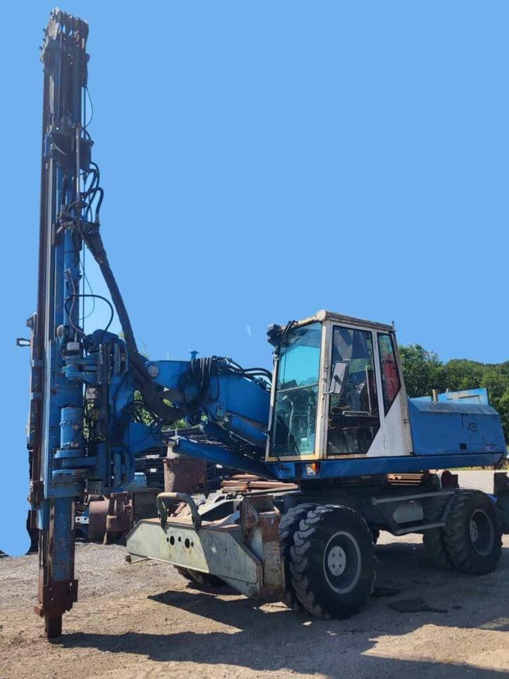 Sennebogen ZM19 T – Pile driver / Rammgerät - Pile driver: picture 1 Sennebogen ZM19 T – Pile driver / Rammgerät - Pile driver: picture 1