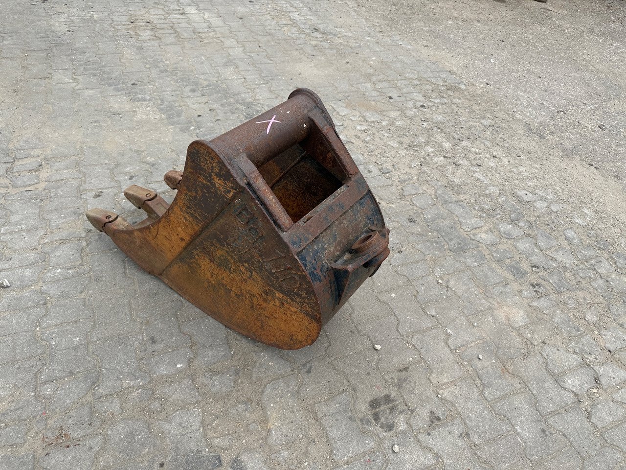 Baggerlöffel Mantovanibenne 40 cm - Excavator bucket for Construction machinery: picture 4 Baggerlöffel Mantovanibenne 40 cm - Excavator bucket for Construction machinery: picture 4