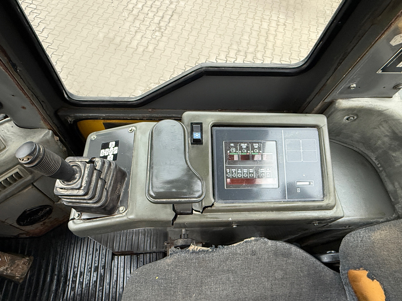 Wheel loader Komatsu Hanomag WA270-3 Radlader Klima: picture 17 Wheel loader Komatsu Hanomag WA270-3 Radlader Klima: picture 17