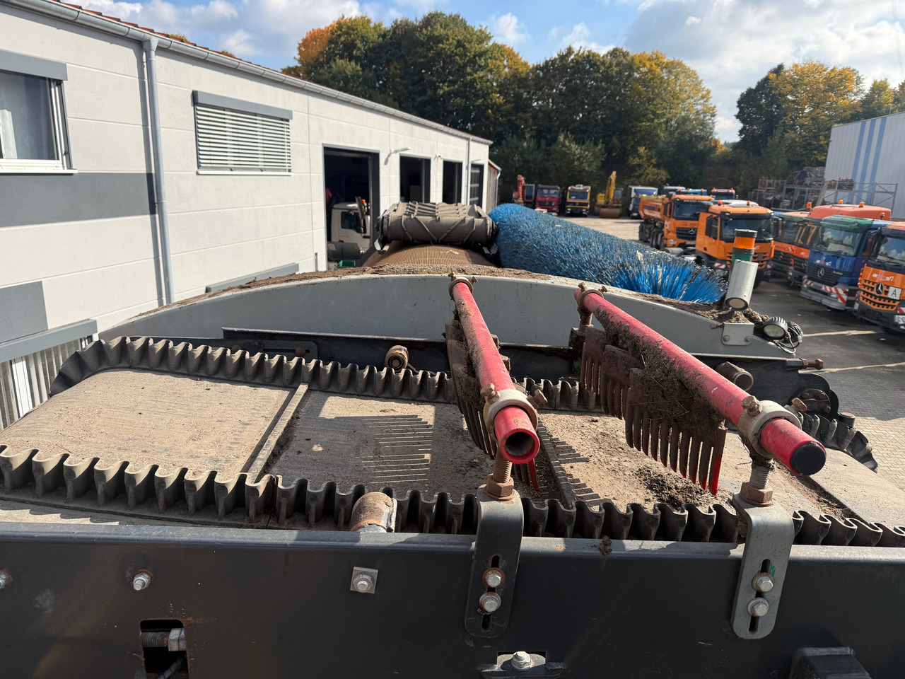 Screener, Semi-trailer Komptech Cribus 3800 Trommelsiebanlage auf Auflieger: picture 19 Screener, Semi-trailer Komptech Cribus 3800 Trommelsiebanlage auf Auflieger: picture 19