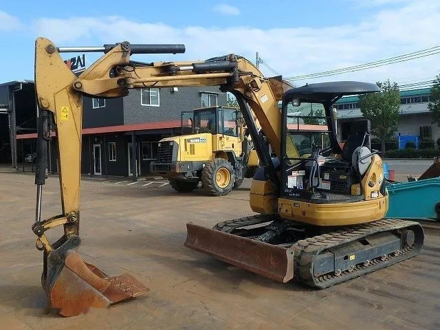 Caterpillar 305 - Mini excavator: picture 2 Caterpillar 305 - Mini excavator: picture 2