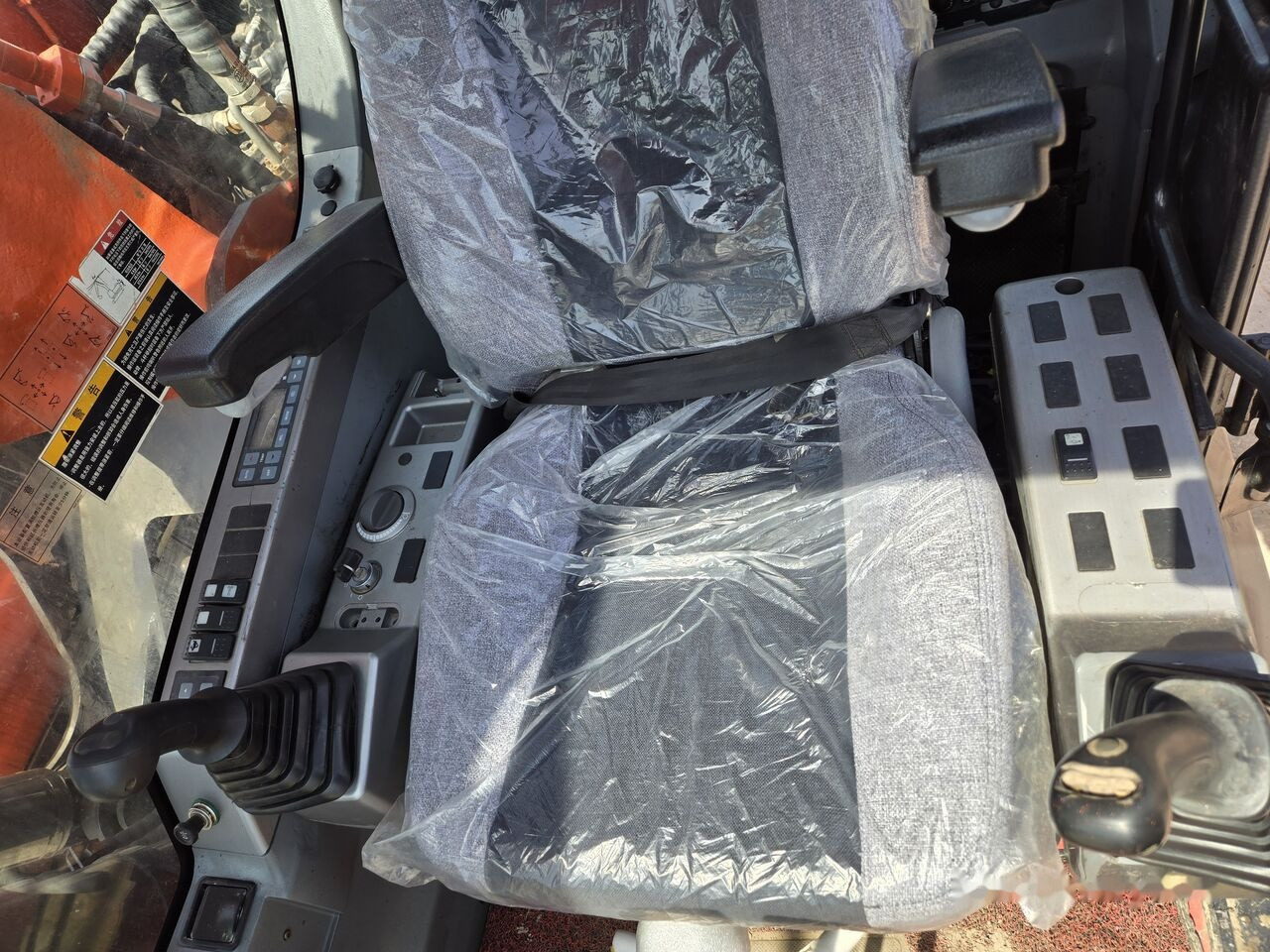 Doosan DX225 - Crawler excavator: picture 4 Doosan DX225 - Crawler excavator: picture 4