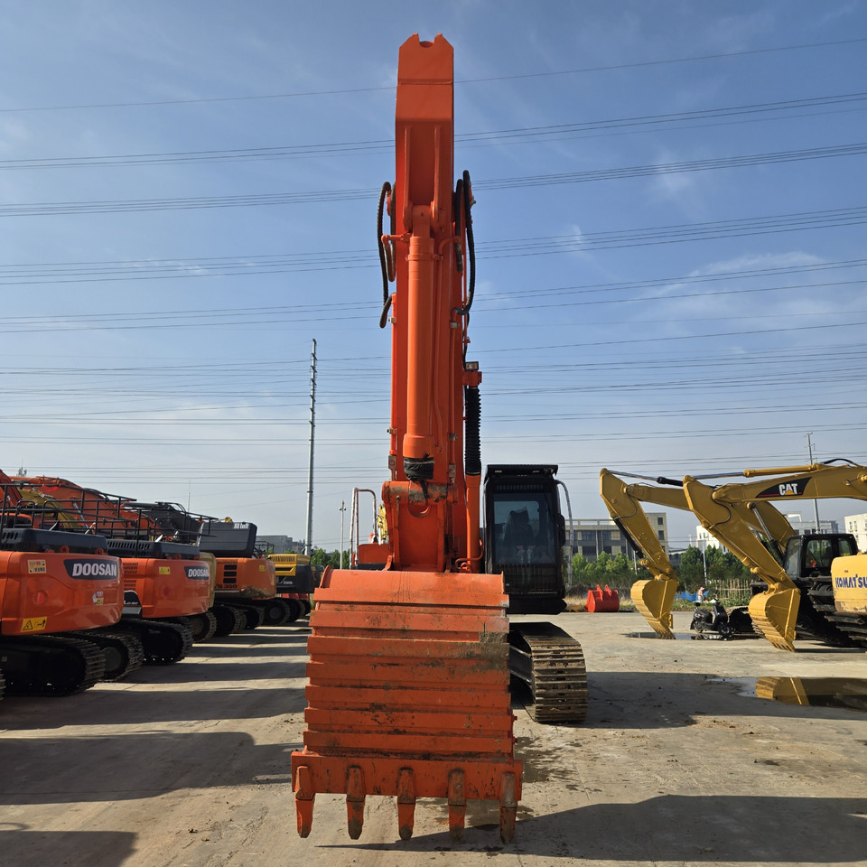 HITACHI ZX350 - Excavator: picture 4 HITACHI ZX350 - Excavator: picture 4