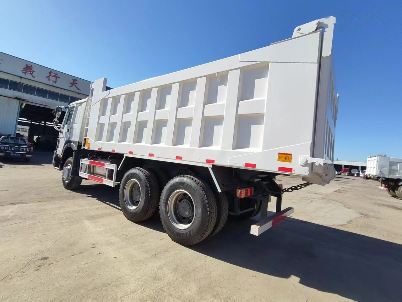 Howo - Tipper: picture 5 Howo - Tipper: picture 5