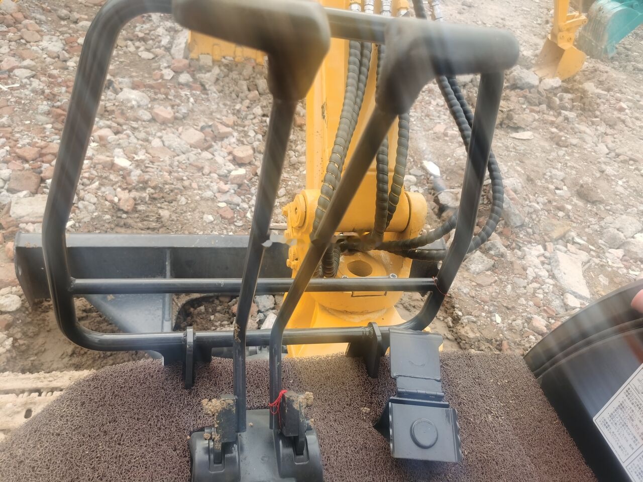 Mini excavator Komatsu PC35MR: picture 6
