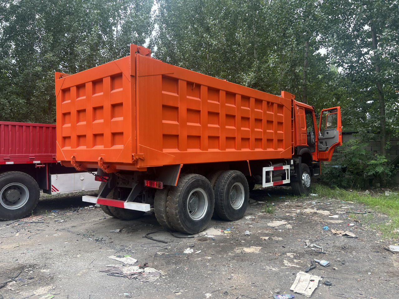 Sinotruk HOWO 371 - Mini dumper: picture 4 Sinotruk HOWO 371 - Mini dumper: picture 4