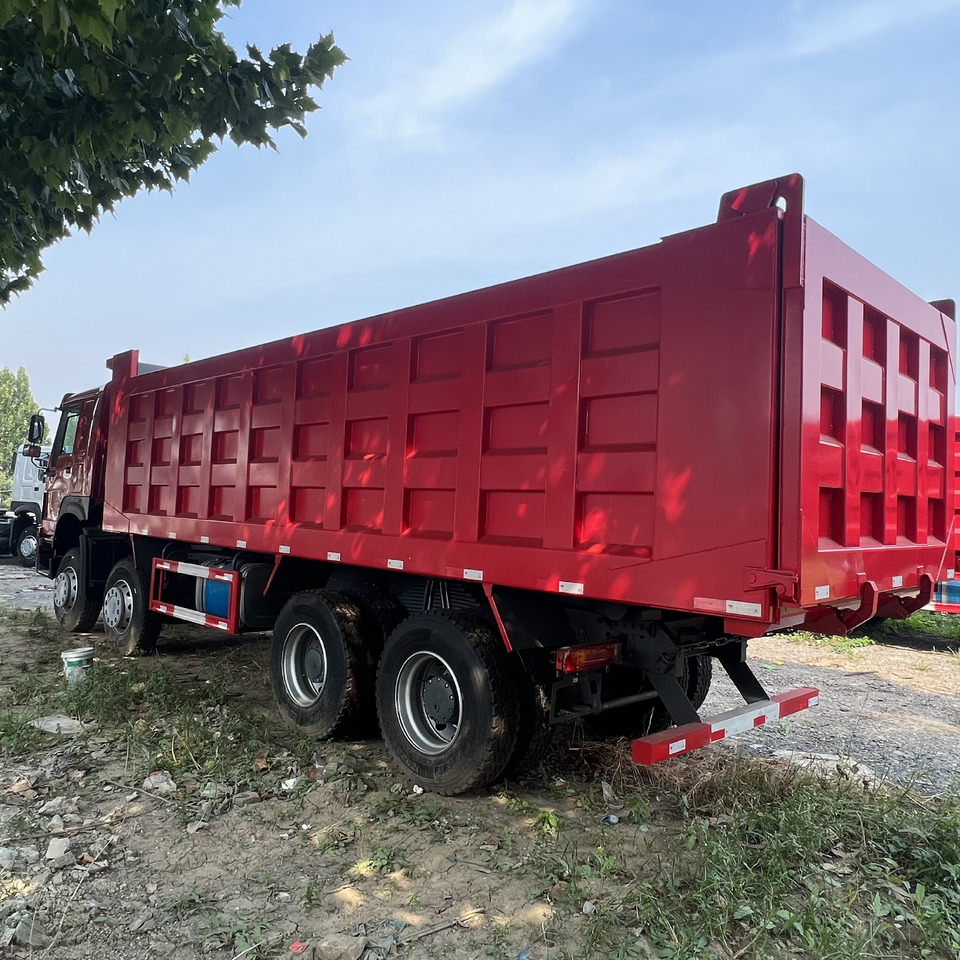 Sinotruk HOWO 420 8*4 Dump truck - Tipper: picture 3 Sinotruk HOWO 420 8*4 Dump truck - Tipper: picture 3