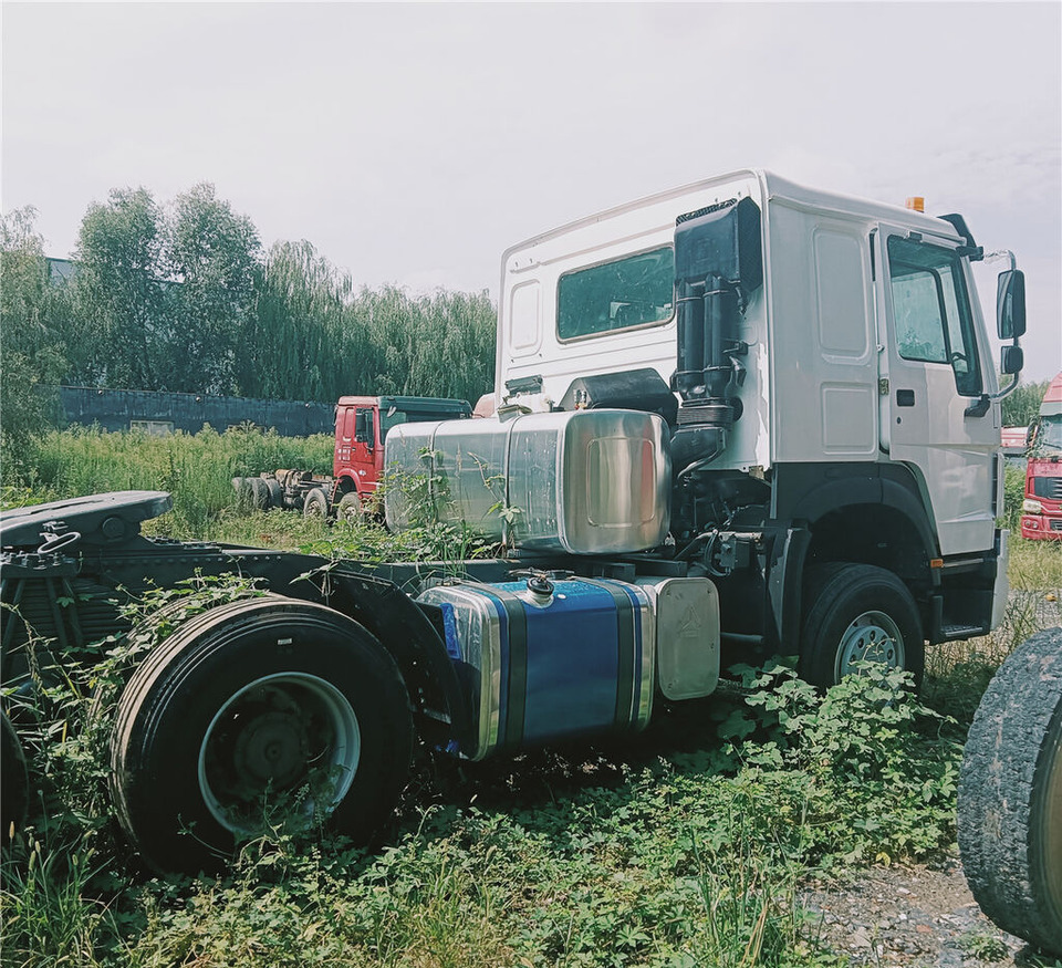 Howo 420hp 6x4 - Tractor unit: picture 3 Howo 420hp 6x4 - Tractor unit: picture 3