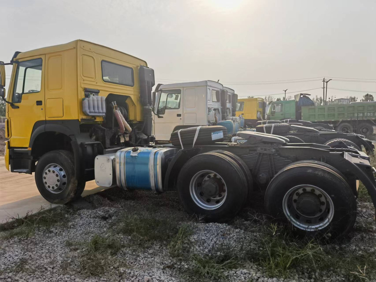 Sinotruk HOWO 371 Tractor - Tractor unit: picture 3 Sinotruk HOWO 371 Tractor - Tractor unit: picture 3