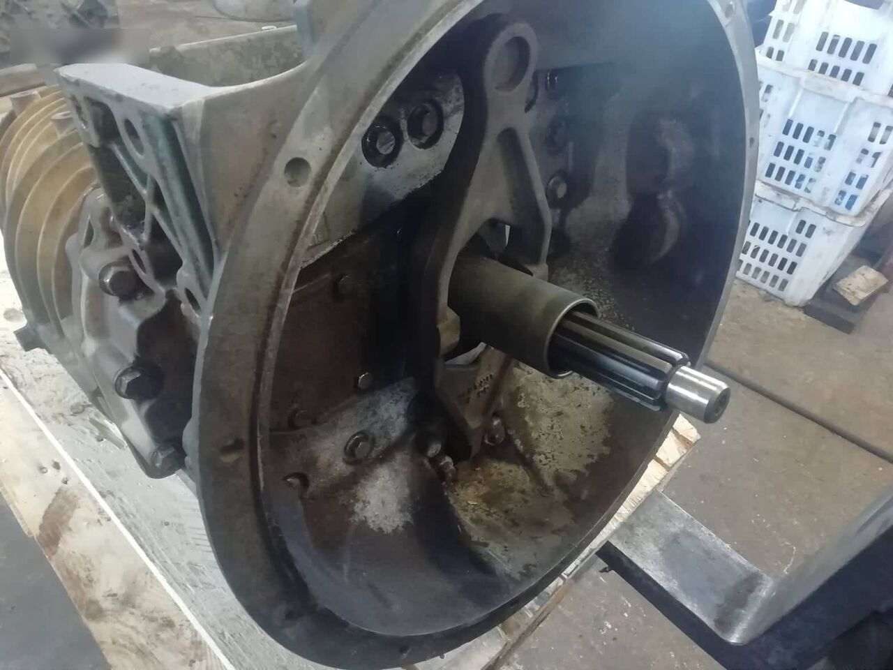 DAF (ZF 6s850) - Gearbox for Truck: picture 2 DAF (ZF 6s850) - Gearbox for Truck: picture 2