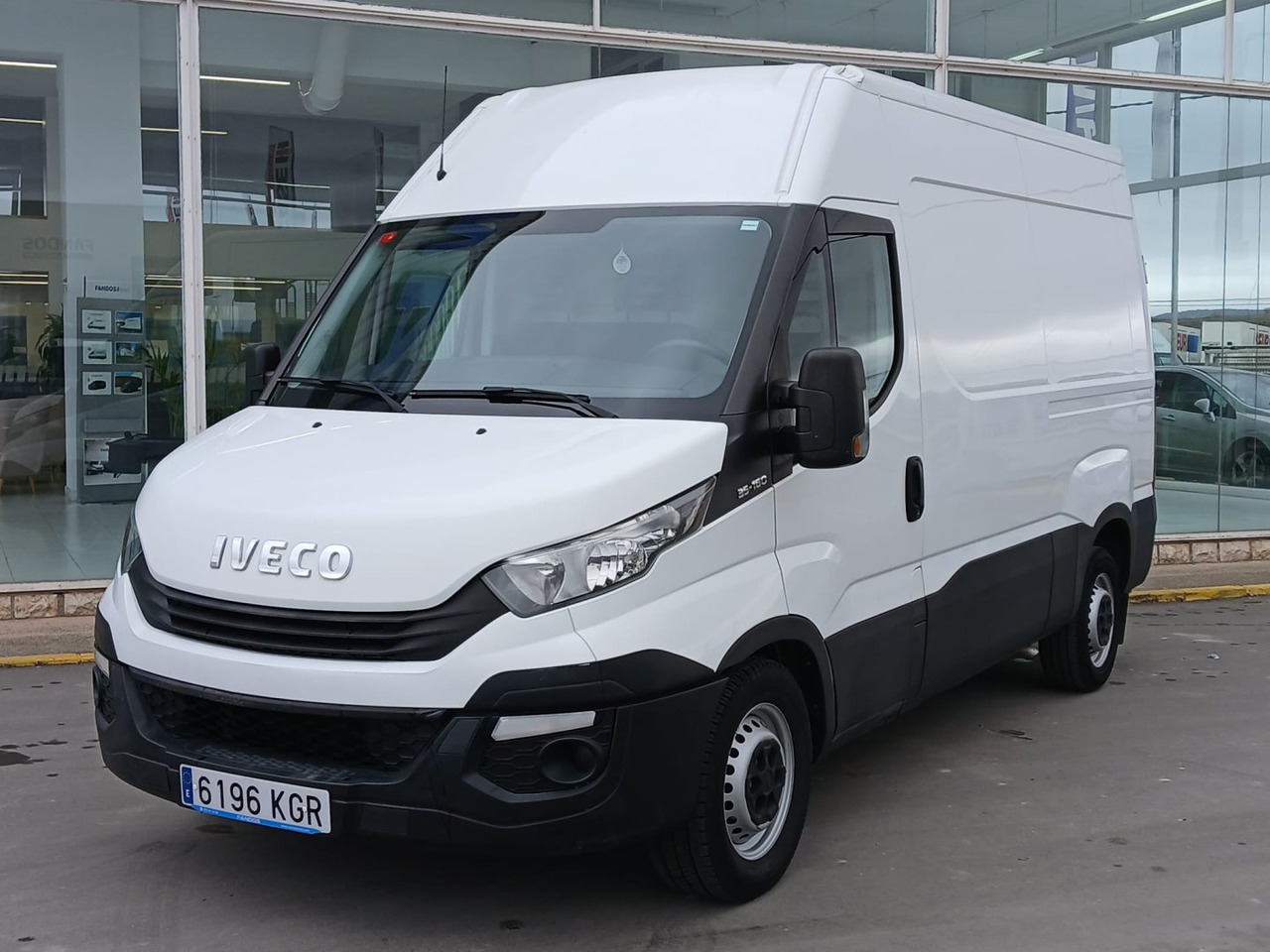 Furgón IVECO 35S16 10m3 - Panel van: picture 1 Furgón IVECO 35S16 10m3 - Panel van: picture 1