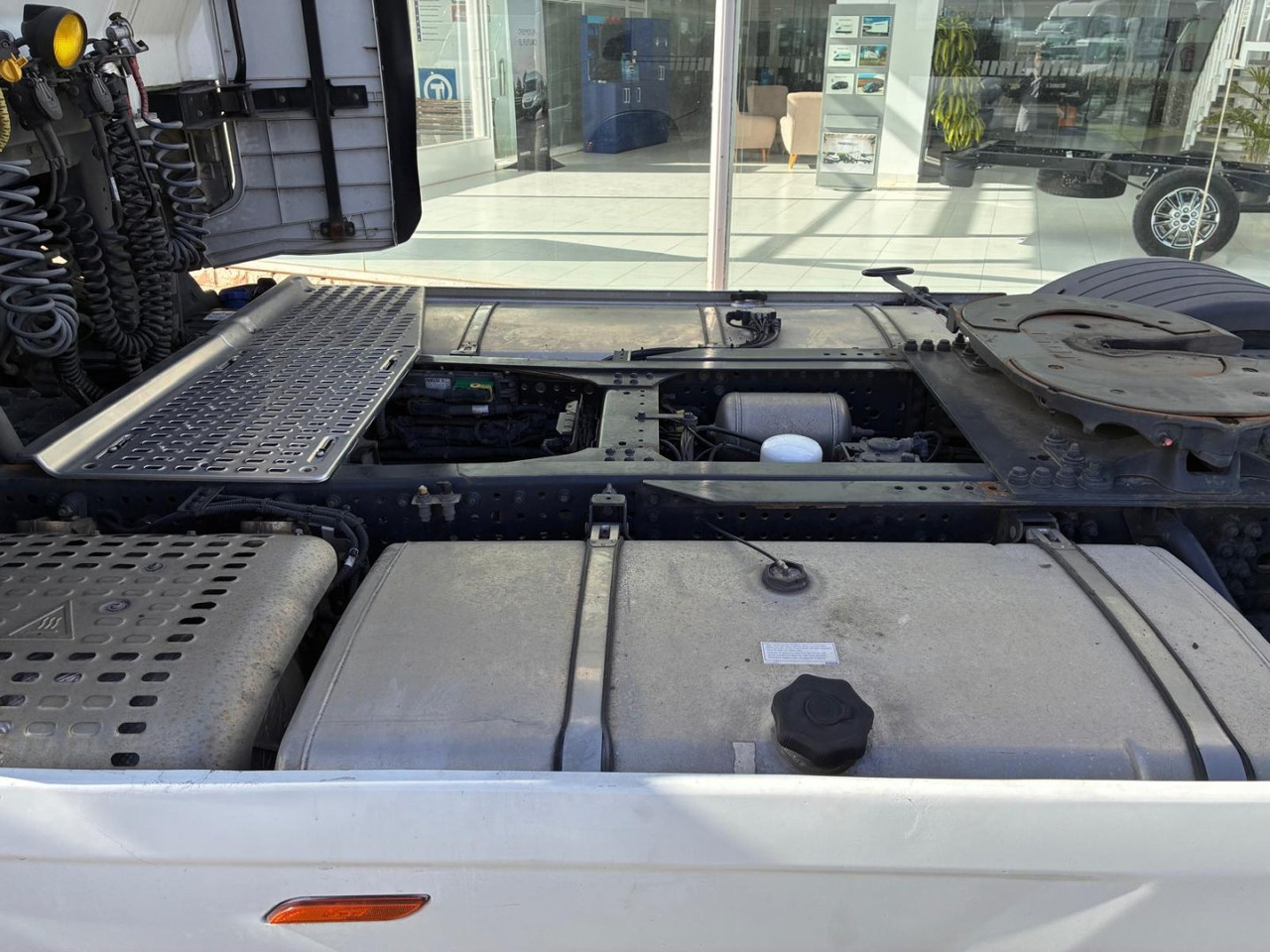 Cabeza Tractora IVECO S-WAY 510 AUTOMATICO CON INTARDER - Tractor unit: picture 5 Cabeza Tractora IVECO S-WAY 510 AUTOMATICO CON INTARDER - Tractor unit: picture 5