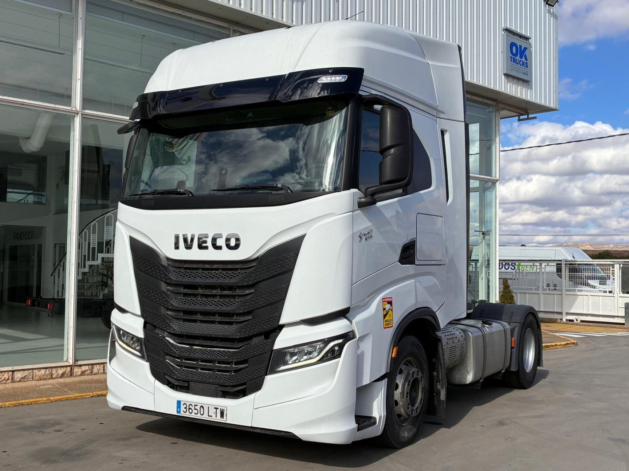 Cabeza Tractora IVECO S-WAY 510 AUTOMATICO CON INTARDER - Tractor unit: picture 1 Cabeza Tractora IVECO S-WAY 510 AUTOMATICO CON INTARDER - Tractor unit: picture 1