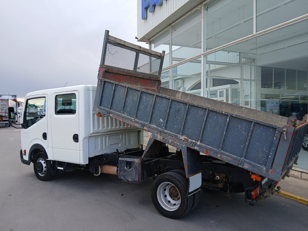 Volquete/Dumper Nissan CABSTAR CAJA BASCULANTE - Tipper: picture 5 Volquete/Dumper Nissan CABSTAR CAJA BASCULANTE - Tipper: picture 5