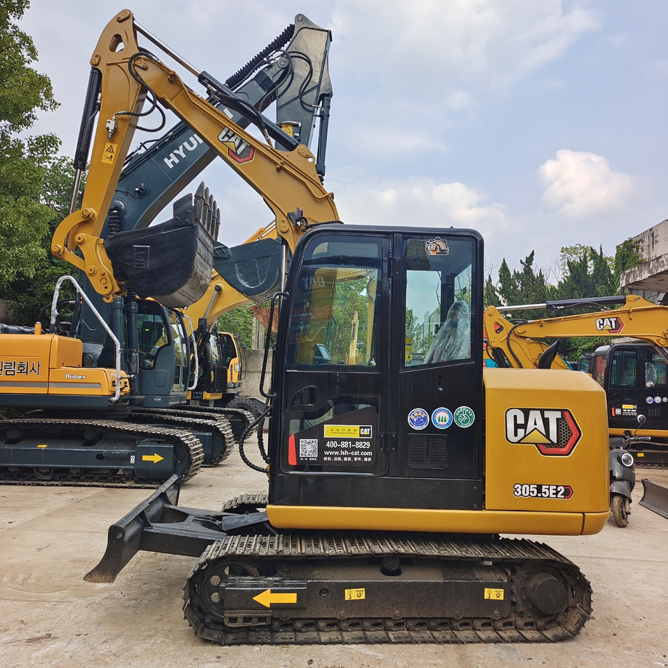 CAT 305.5 E2 - Mini excavator: picture 3 CAT 305.5 E2 - Mini excavator: picture 3