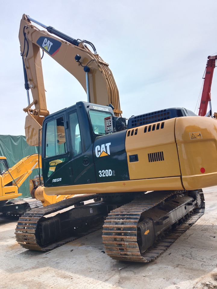 CAT 320D2 WITH CAT C7.1 ENGINE - Crawler excavator: picture 1 CAT 320D2 WITH CAT C7.1 ENGINE - Crawler excavator: picture 1