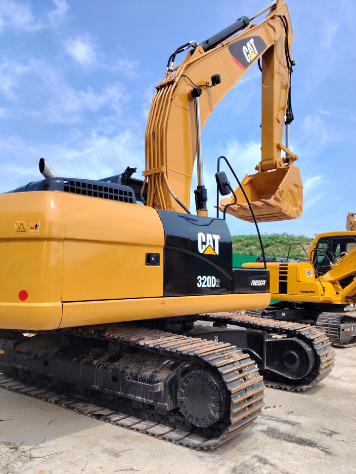 CAT 320D2 WITH CAT C7.1 ENGINE - Crawler excavator: picture 4 CAT 320D2 WITH CAT C7.1 ENGINE - Crawler excavator: picture 4