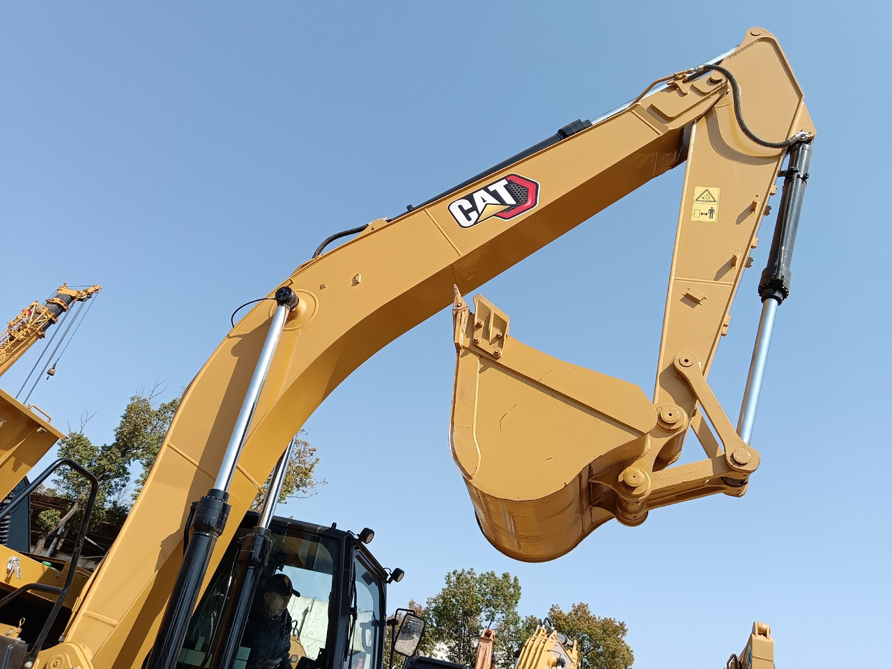 CAT 320GC 323GC 330GC 336GC - Crawler excavator: picture 3 CAT 320GC 323GC 330GC 336GC - Crawler excavator: picture 3