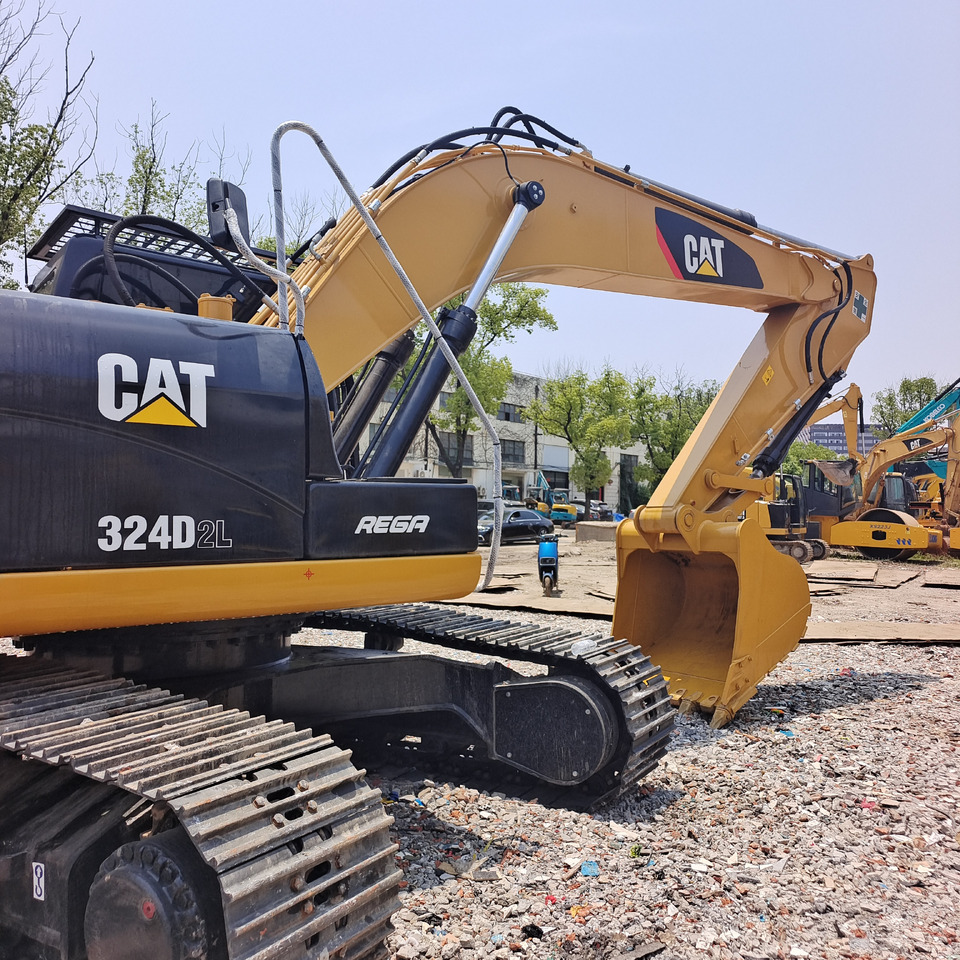 CAT 324D 330D - Crawler excavator: picture 3 CAT 324D 330D - Crawler excavator: picture 3