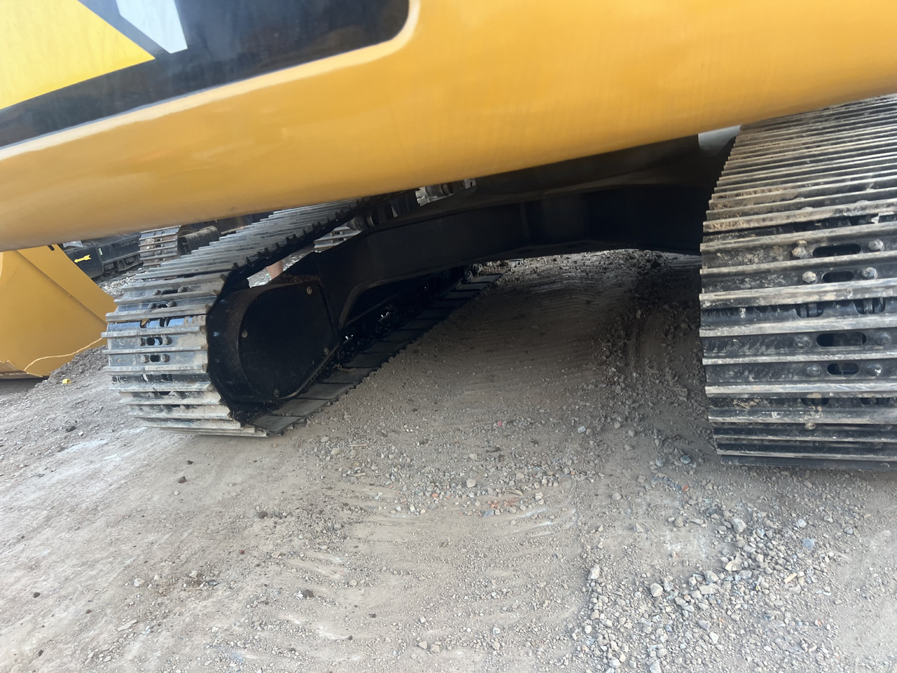 CAT 324DL 330D2L 330GC 336D2L 336GC - Crawler excavator: picture 5 CAT 324DL 330D2L 330GC 336D2L 336GC - Crawler excavator: picture 5