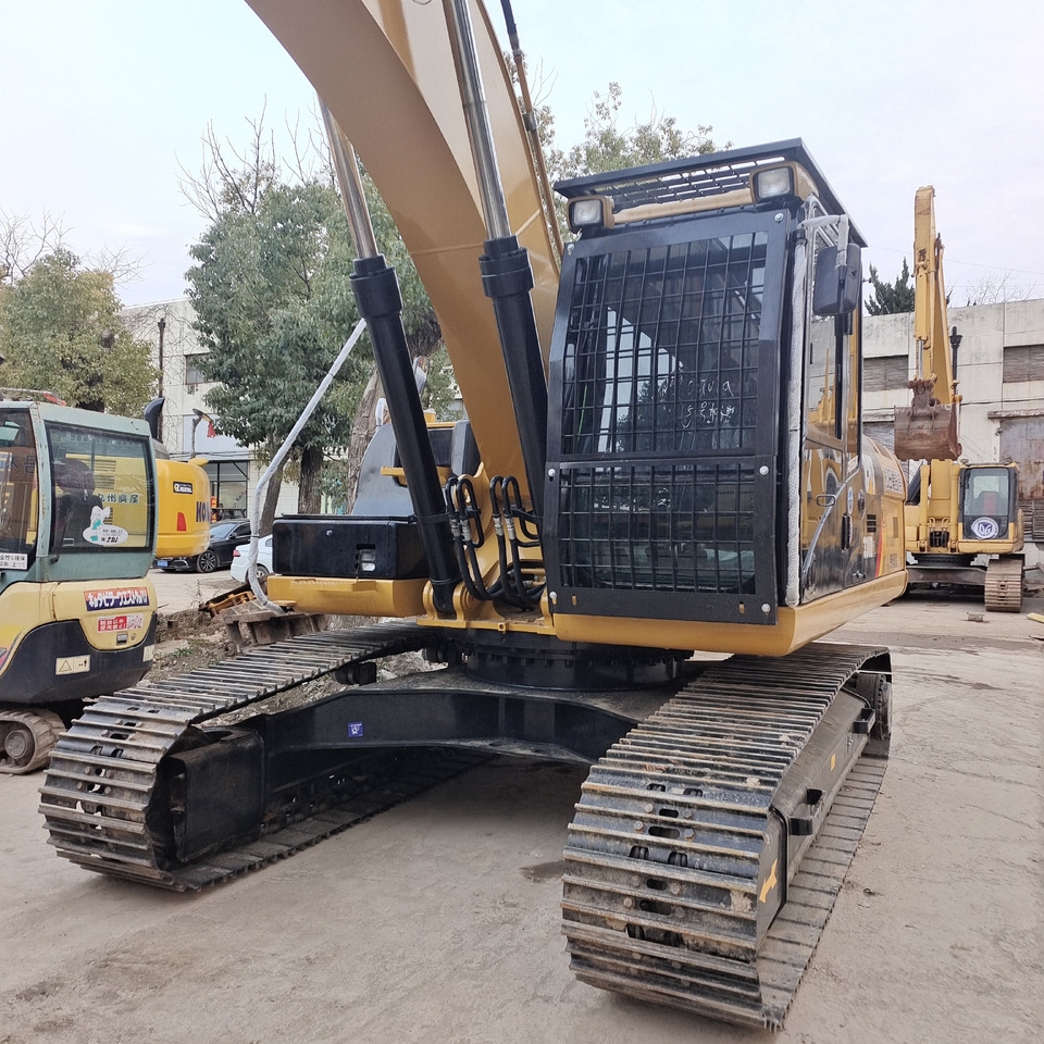 CAT 330D2L - Crawler excavator: picture 4 CAT 330D2L - Crawler excavator: picture 4