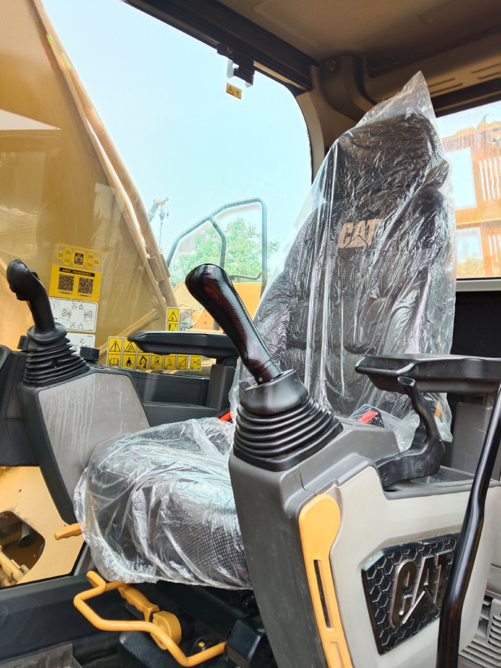 CAT 330GC - Crawler excavator: picture 2 CAT 330GC - Crawler excavator: picture 2