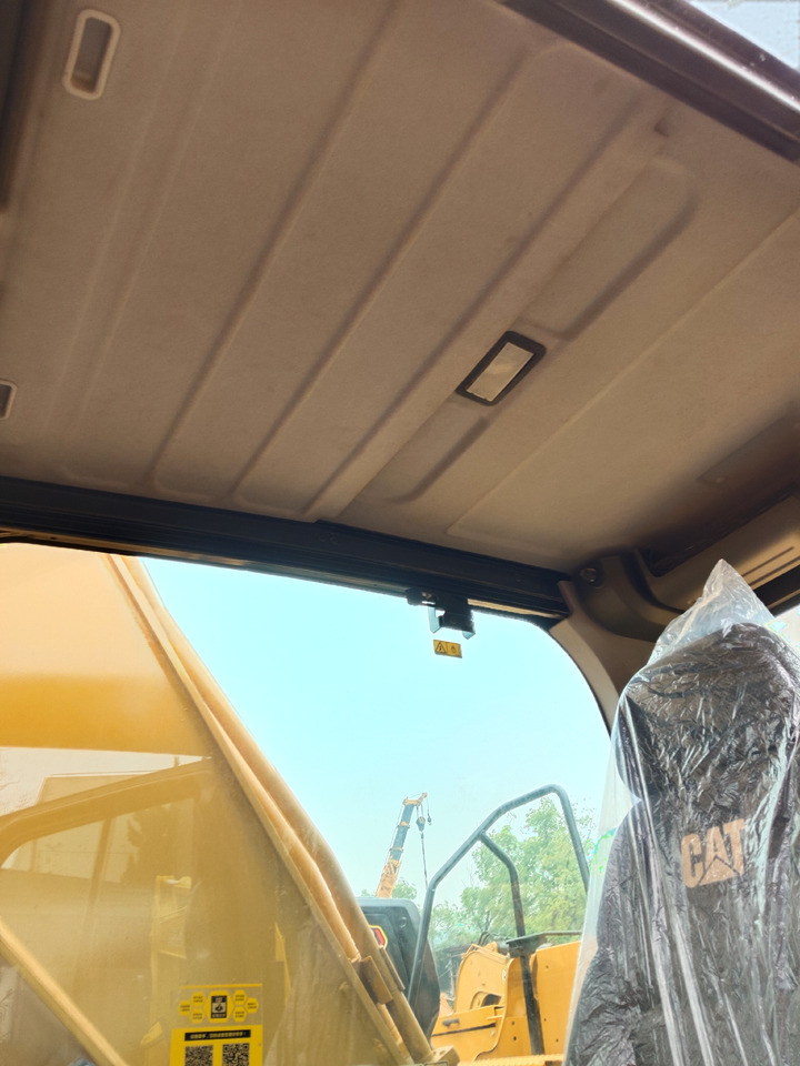 CAT 330GC - Crawler excavator: picture 1 CAT 330GC - Crawler excavator: picture 1