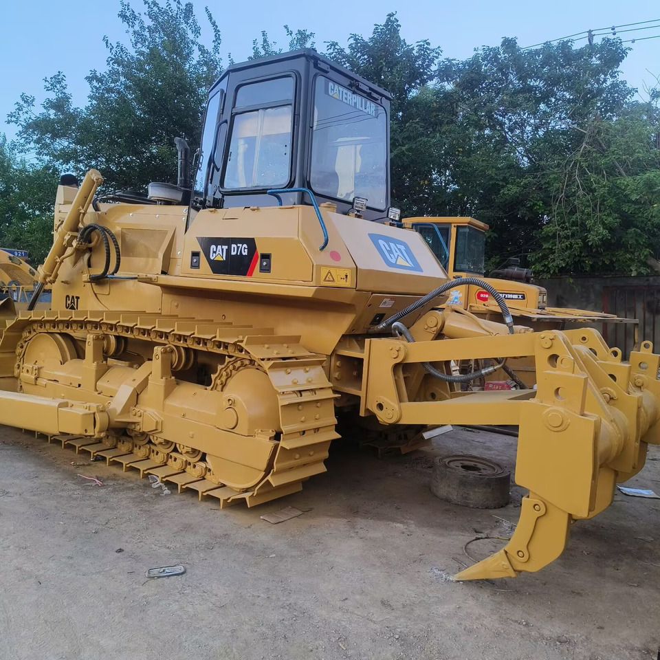 CAT D7G - Bulldozer: picture 3 CAT D7G - Bulldozer: picture 3